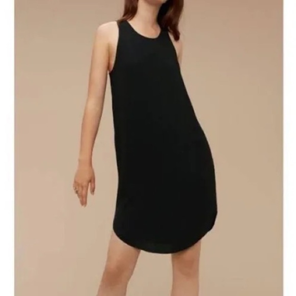 Wilfred Aritzia Sebatier Black Shift Dress w/ Pockets